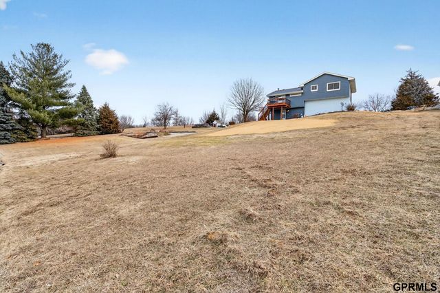 13614 Wallace Drive, Plattsmouth, NE 68048