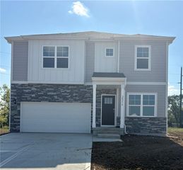 20214 Cornice Street, Spring Hill, KS 66083