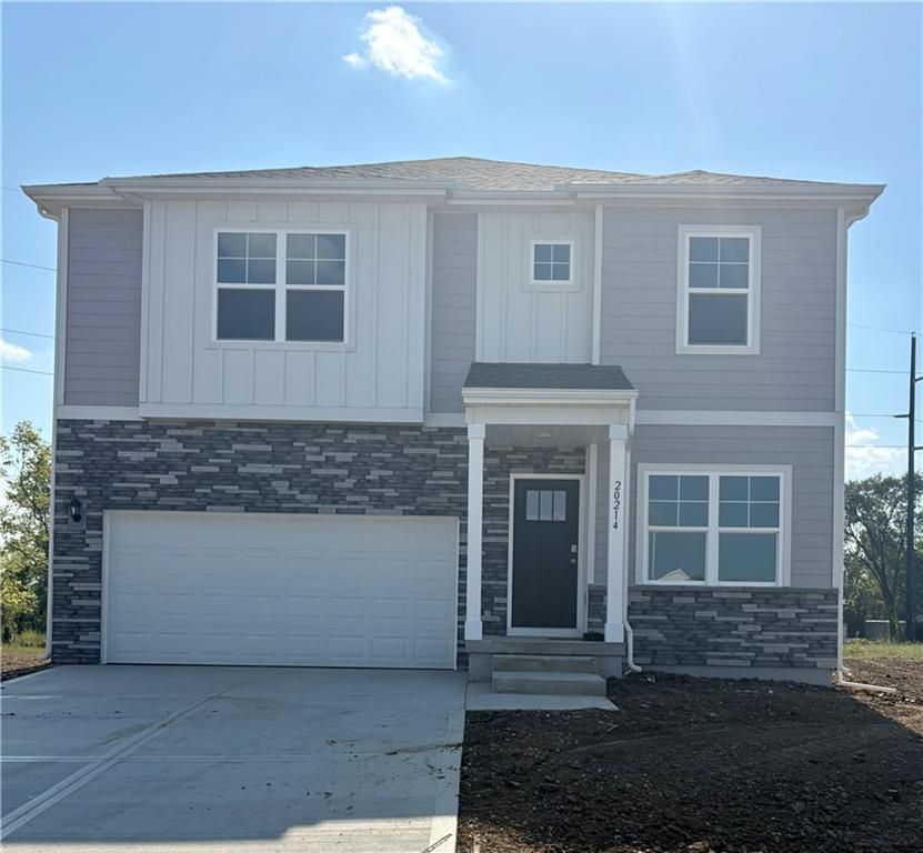 20214 Cornice Street, Spring Hill, KS 66083