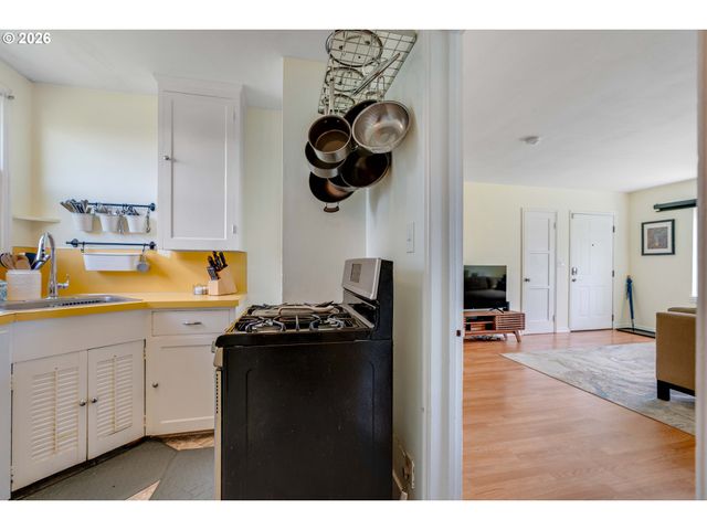 3556 Ne 112TH Ave, Portland, OR 97220