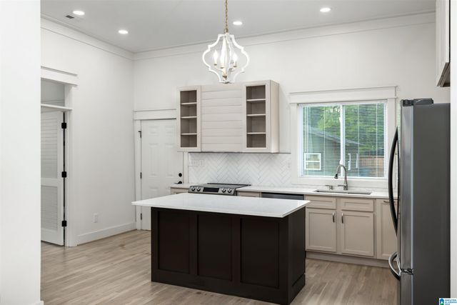 808 49TH STREET N, Birmingham, AL 35212