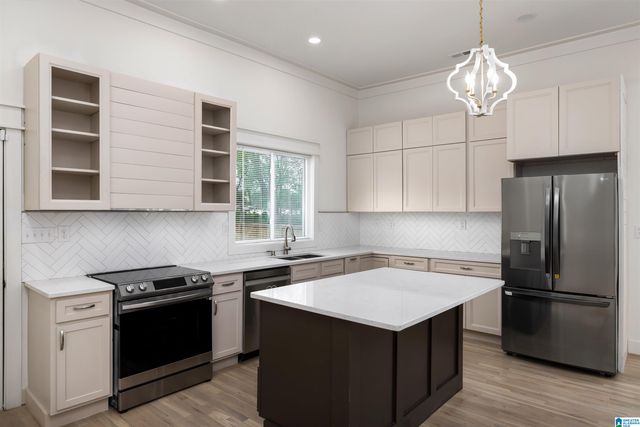 808 49TH STREET N, Birmingham, AL 35212