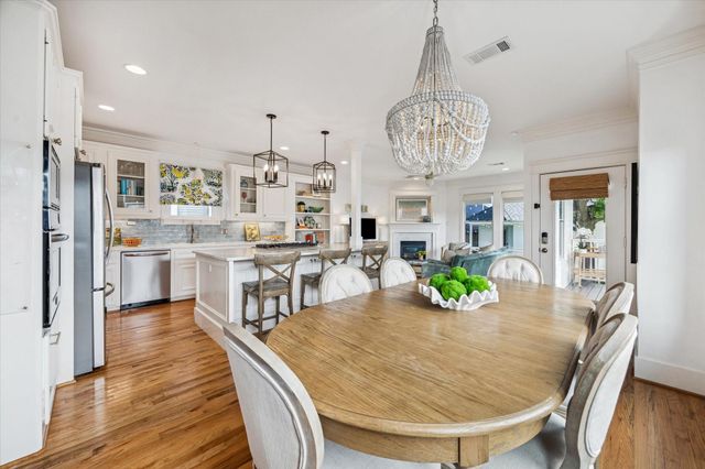 919 Ashland Street B, Houston, TX 77008