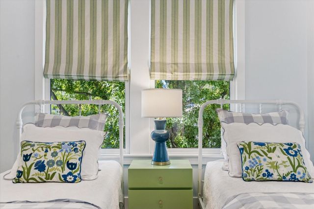 919 Ashland Street B, Houston, TX 77008