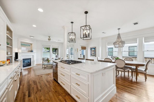 919 Ashland Street B, Houston, TX 77008