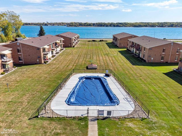 1900 River A7 Road A7, Marysville, MI 48040