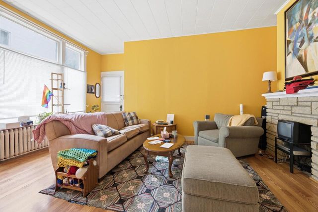 219 9th STREET S, La Crosse, WI 54601