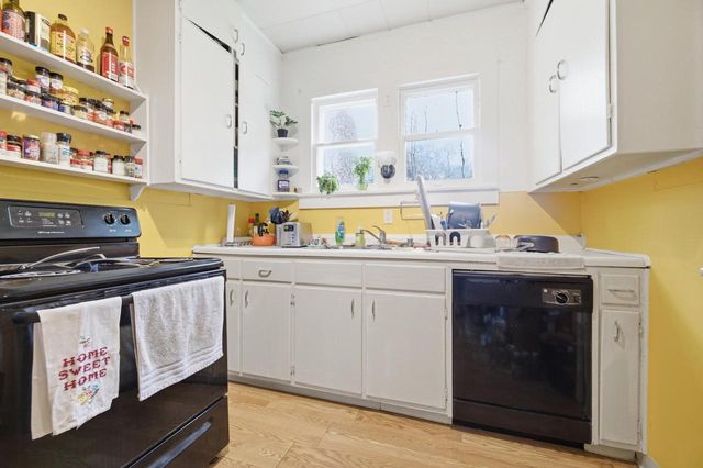 219 9th STREET S, La Crosse, WI 54601