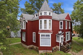 219 9th STREET S, La Crosse, WI 54601