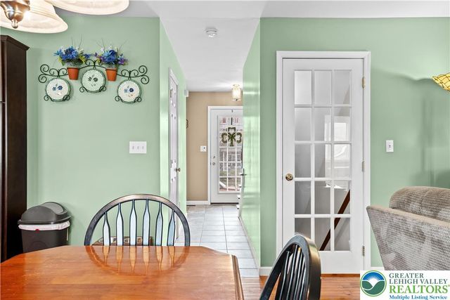 123 New, Walnutport Boro, PA 18088