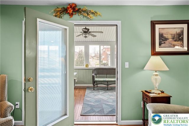 123 New, Walnutport Boro, PA 18088