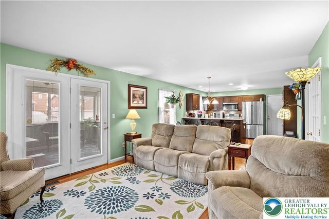 123 New, Walnutport Boro, PA 18088