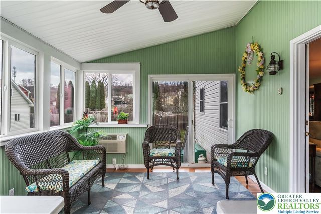 123 New, Walnutport Boro, PA 18088