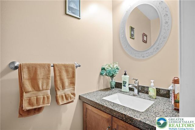 123 New, Walnutport Boro, PA 18088