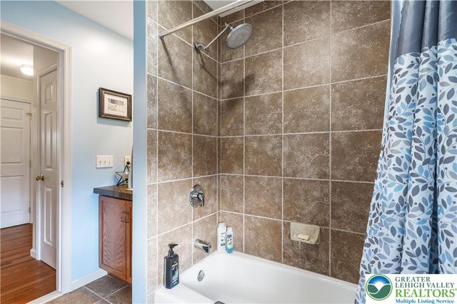 123 New, Walnutport Boro, PA 18088