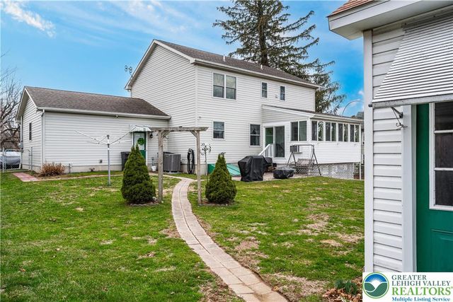 123 New, Walnutport Boro, PA 18088