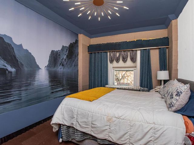 3720 Dyre Avenue, Bronx, NY 10466