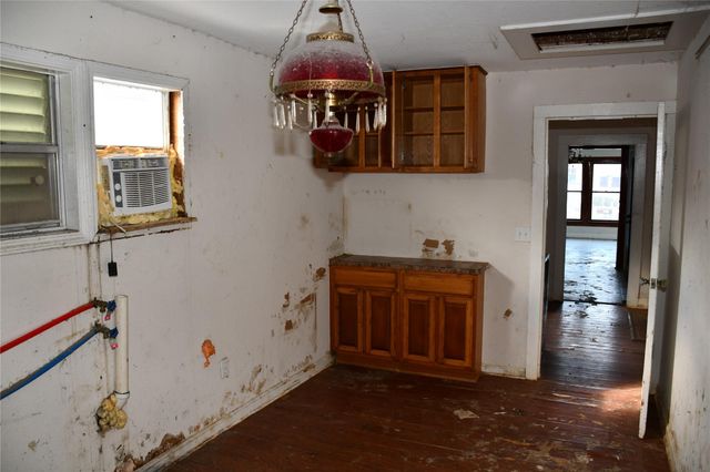 5415 Avenue M, Galveston, TX 77551