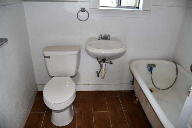 5415 Avenue M, Galveston, TX 77551