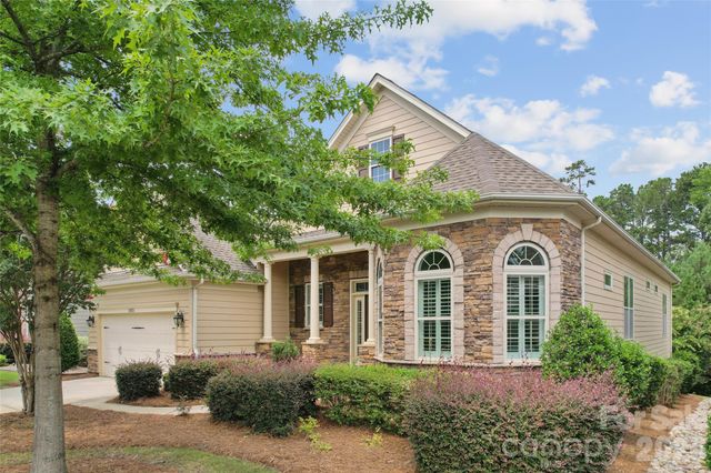 16826 Coves Edge Lane, Charlotte, NC 28278