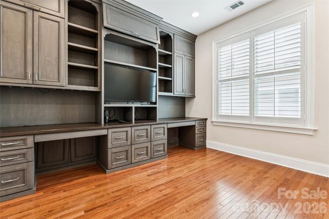 16826 Coves Edge Lane, Charlotte, NC 28278