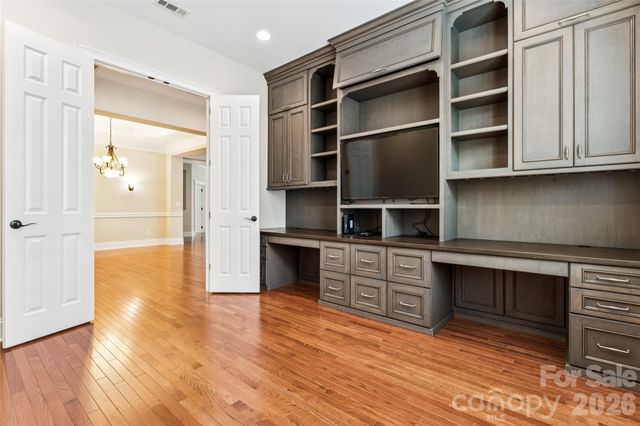 16826 Coves Edge Lane, Charlotte, NC 28278