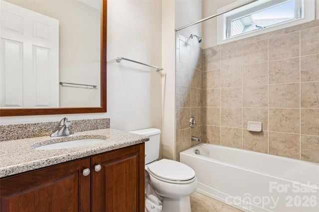 16826 Coves Edge Lane, Charlotte, NC 28278