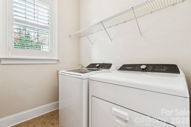 16826 Coves Edge Lane, Charlotte, NC 28278