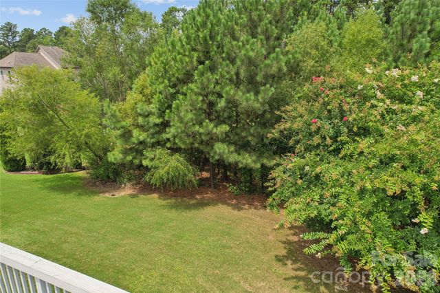 16826 Coves Edge Lane, Charlotte, NC 28278