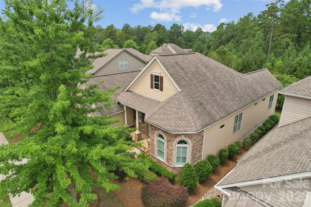 16826 Coves Edge Lane, Charlotte, NC 28278
