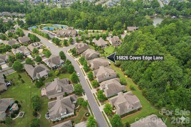 16826 Coves Edge Lane, Charlotte, NC 28278