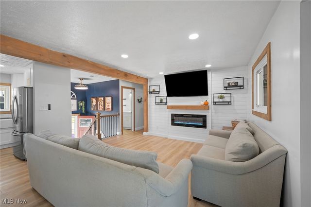 16310 Richard Drive, Brook Park, OH 44142