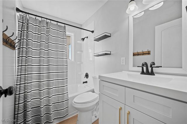 16310 Richard Drive, Brook Park, OH 44142