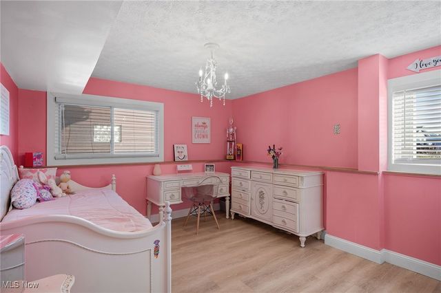 16310 Richard Drive, Brook Park, OH 44142