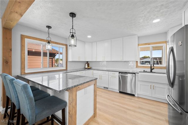 16310 Richard Drive, Brook Park, OH 44142