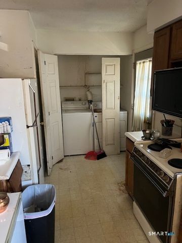 774 Murdock Avenue, Meriden, CT 06450