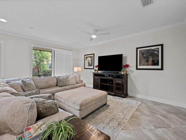 15826 Binks Pointe Terrace, Wellington, FL 33414