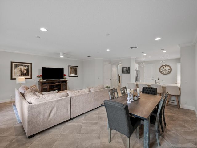 15826 Binks Pointe Terrace, Wellington, FL 33414