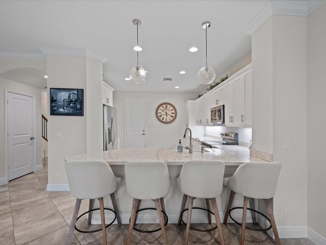 15826 Binks Pointe Terrace, Wellington, FL 33414