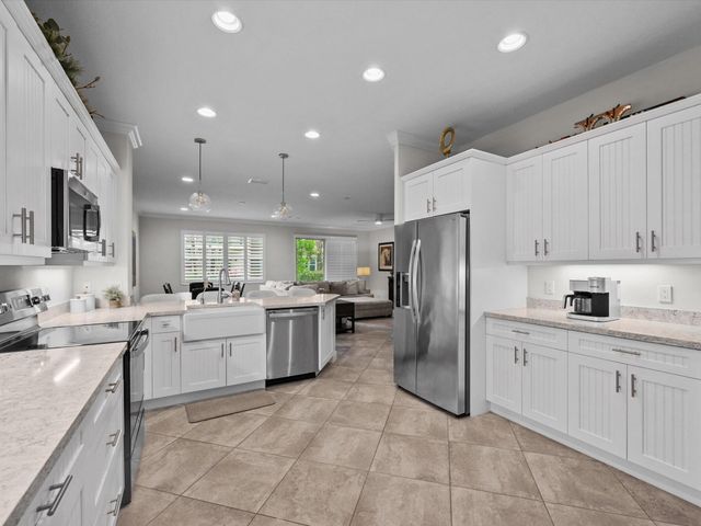 15826 Binks Pointe Terrace, Wellington, FL 33414