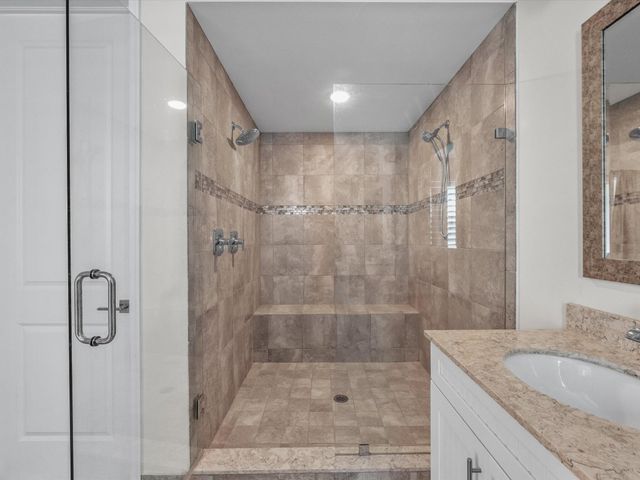 15826 Binks Pointe Terrace, Wellington, FL 33414