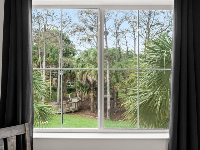 15826 Binks Pointe Terrace, Wellington, FL 33414