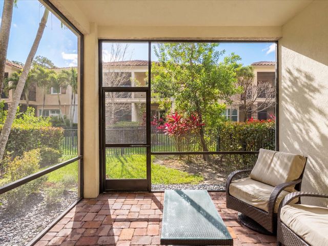 15826 Binks Pointe Terrace, Wellington, FL 33414