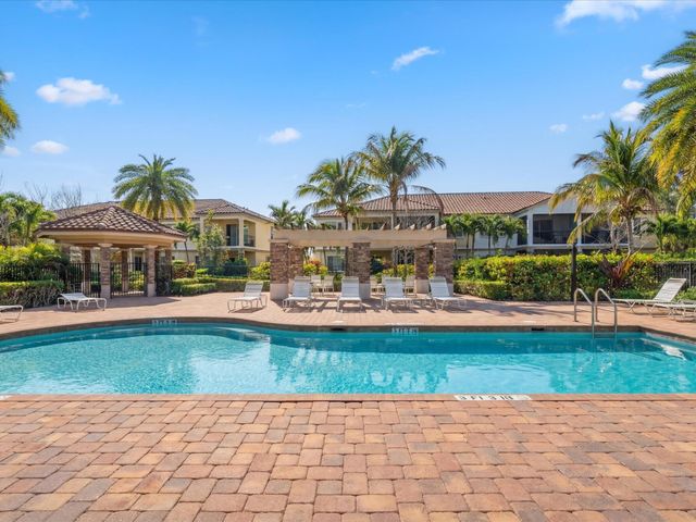 15826 Binks Pointe Terrace, Wellington, FL 33414