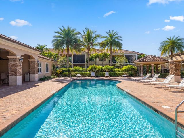 15826 Binks Pointe Terrace, Wellington, FL 33414