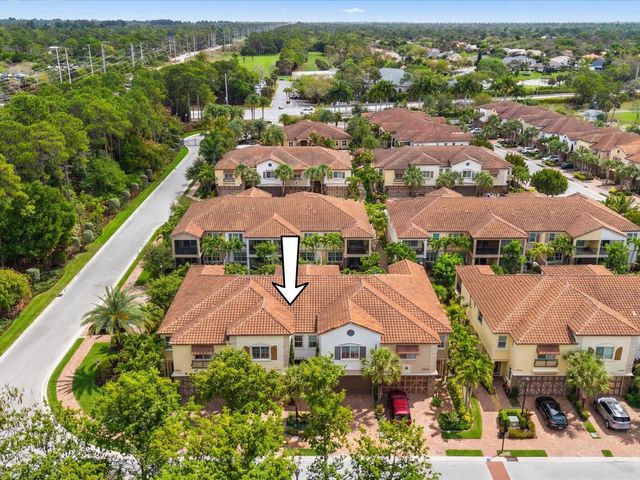 15826 Binks Pointe Terrace, Wellington, FL 33414