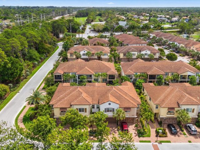 15826 Binks Pointe Terrace, Wellington, FL 33414