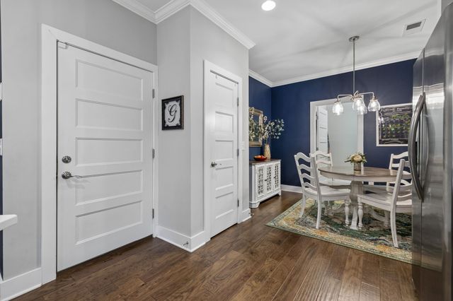 1607 Drakes Creek Rd, Hendersonville, TN 37075