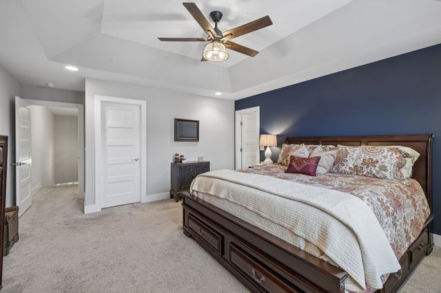 1607 Drakes Creek Rd, Hendersonville, TN 37075