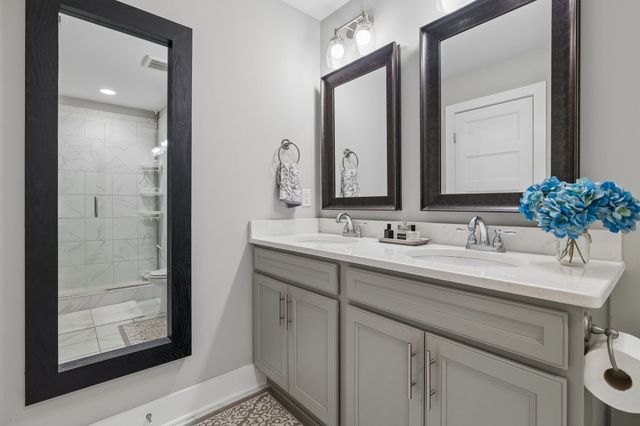 1607 Drakes Creek Rd, Hendersonville, TN 37075